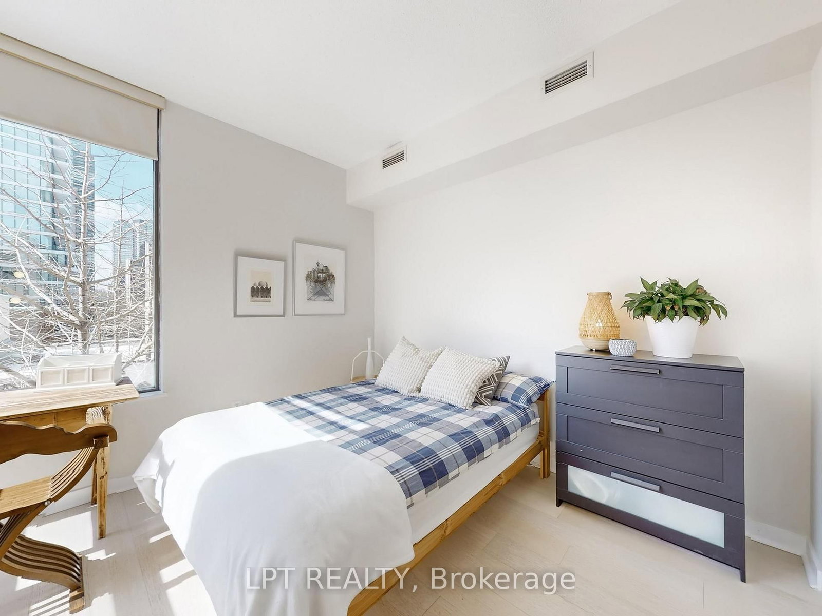 Condo for sale at 403-281 Mutual Street, Toronto, Ontario, M4Y 3C4 - Church-Yonge Corridor - MLS: C12895852