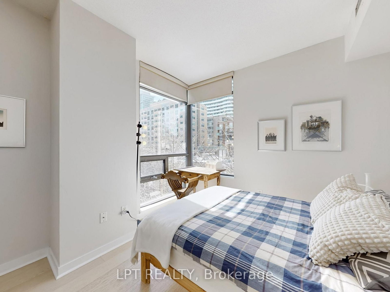 Condo for sale at 403-281 Mutual Street, Toronto, Ontario, M4Y 3C4 - Church-Yonge Corridor - MLS: C12895852
