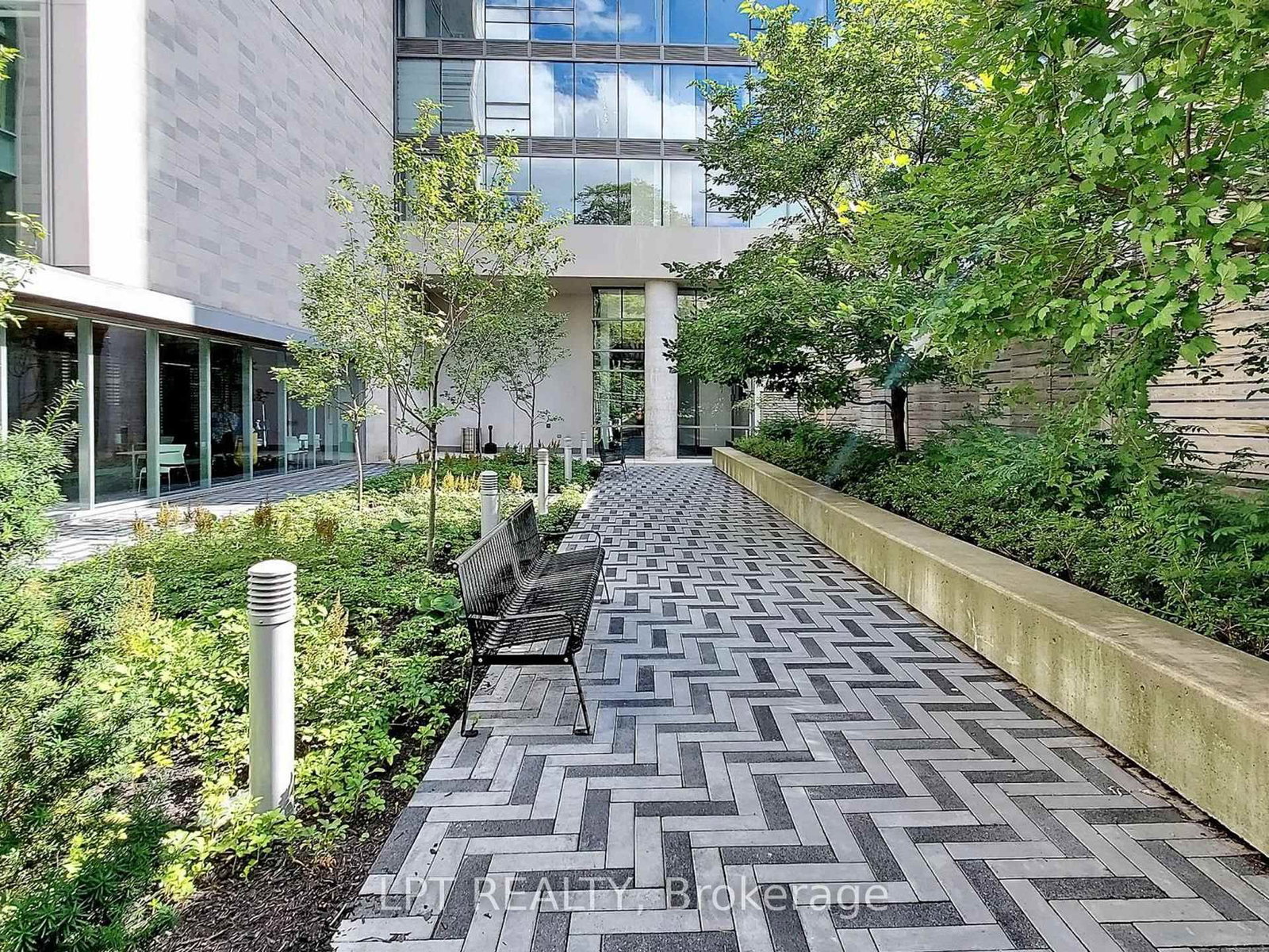 Condo for sale at 403-281 Mutual Street, Toronto, Ontario, M4Y 3C4 - Church-Yonge Corridor - MLS: C12895852