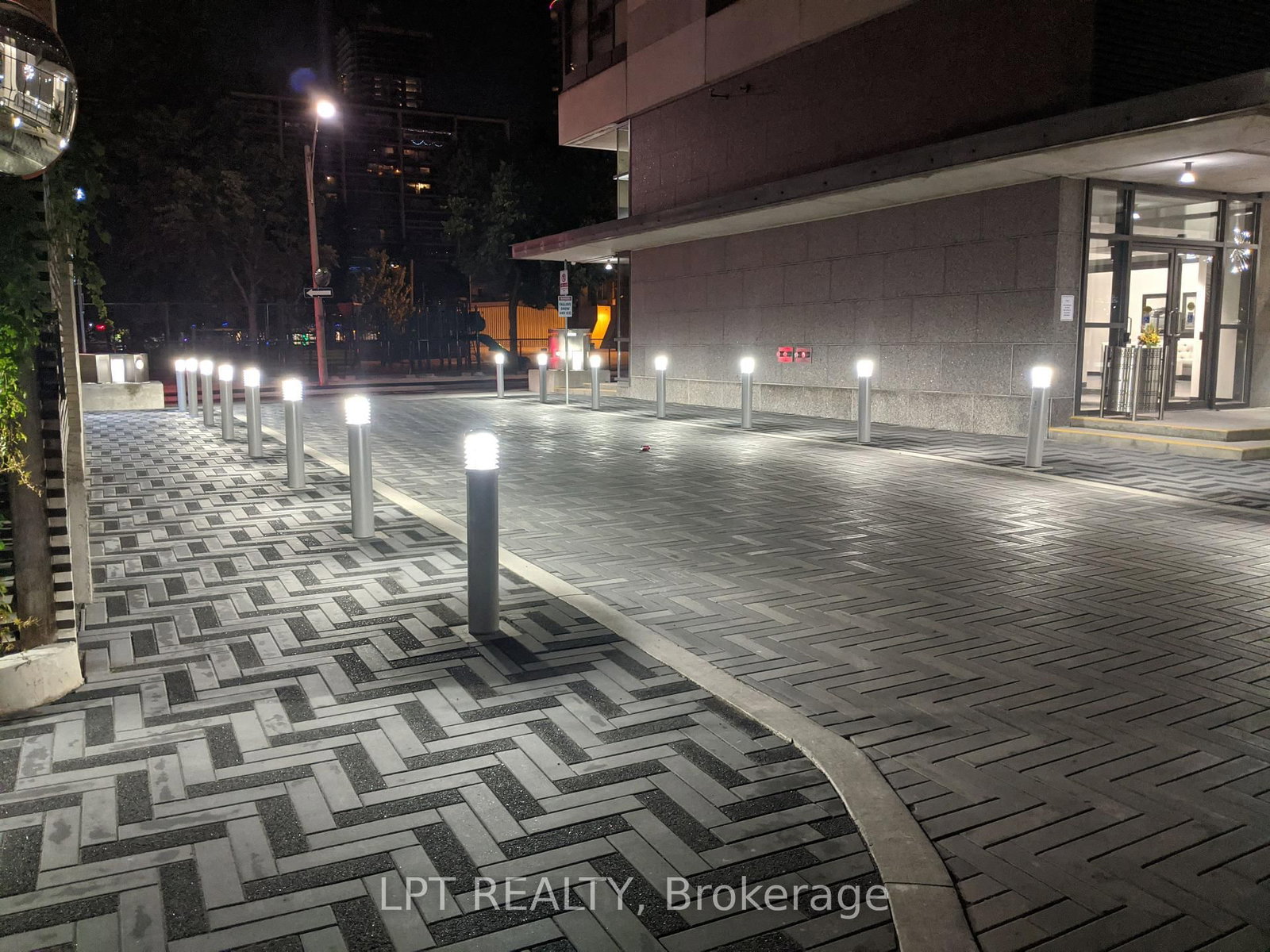 Condo for sale at 403-281 Mutual Street, Toronto, Ontario, M4Y 3C4 - Church-Yonge Corridor - MLS: C12895852