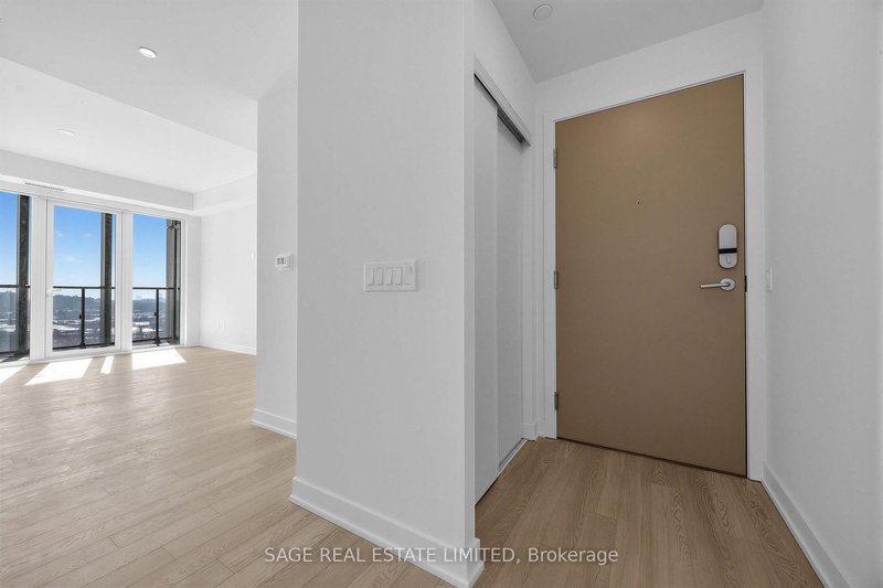 2002 - 1 Quarrington Lane, Toronto, M3C 0S4 | Image 3