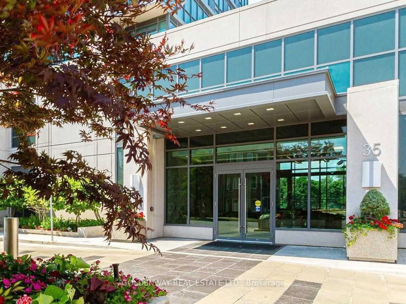 home for lease on 208-35 Brian Peck Crescent