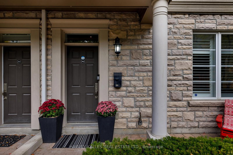 304 - 51 York Mills Rd, Toronto, M2P 1B6 | Image 3