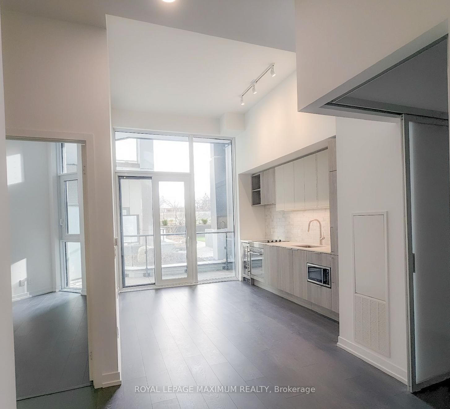 Condo for sale at 201-2020 Bathurst Street, Toronto, Ontario, M5P 0A6 - Humewood-Cedarvale - MLS: C12897366