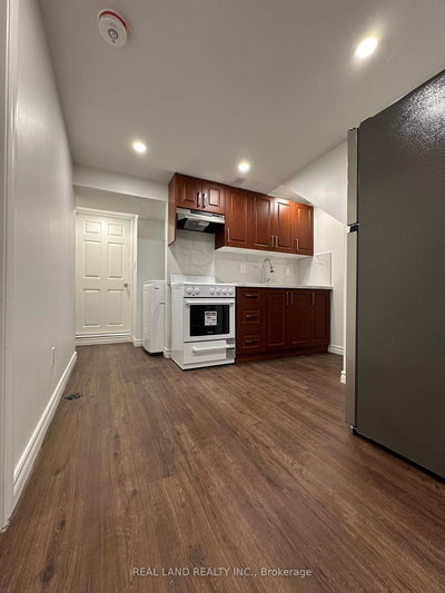 BSMT - 278 Shuter St | Toronto | Image