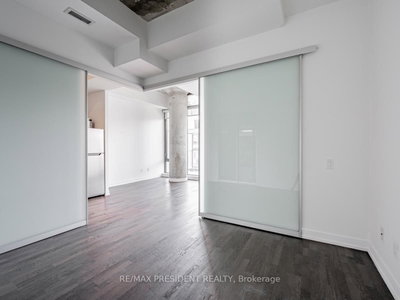 Unit 1005 — 560 King Street W — photo 3