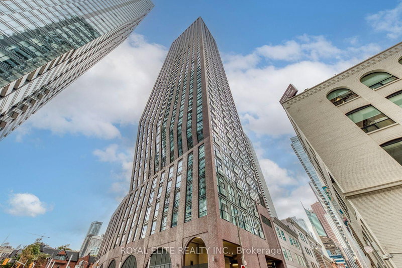 home for lease on 2305-99 John Street