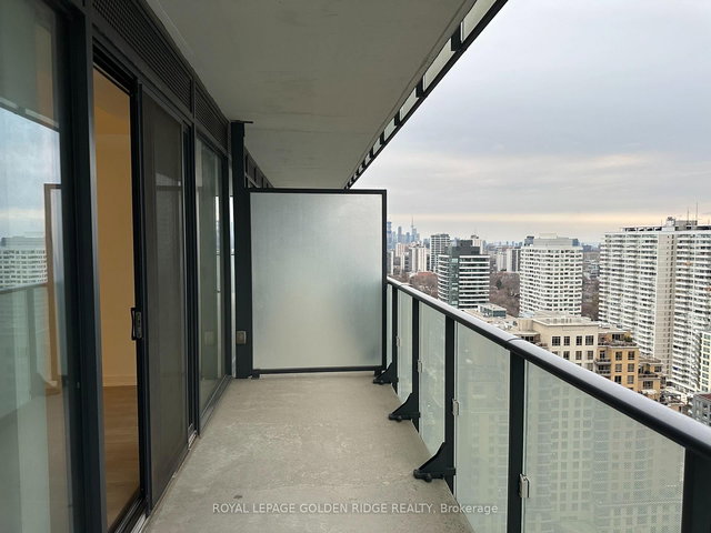 2411 - 185 Roehampton Avenue