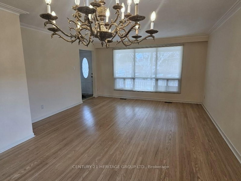 63 Marathon Cres, Toronto, M2R 2L8 | Image 3