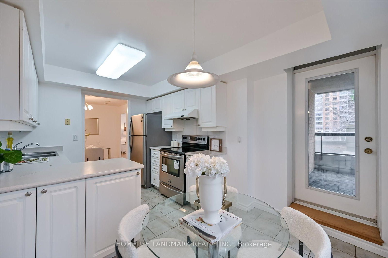 18 Sommerset Way, Unit 206 - Photo 14