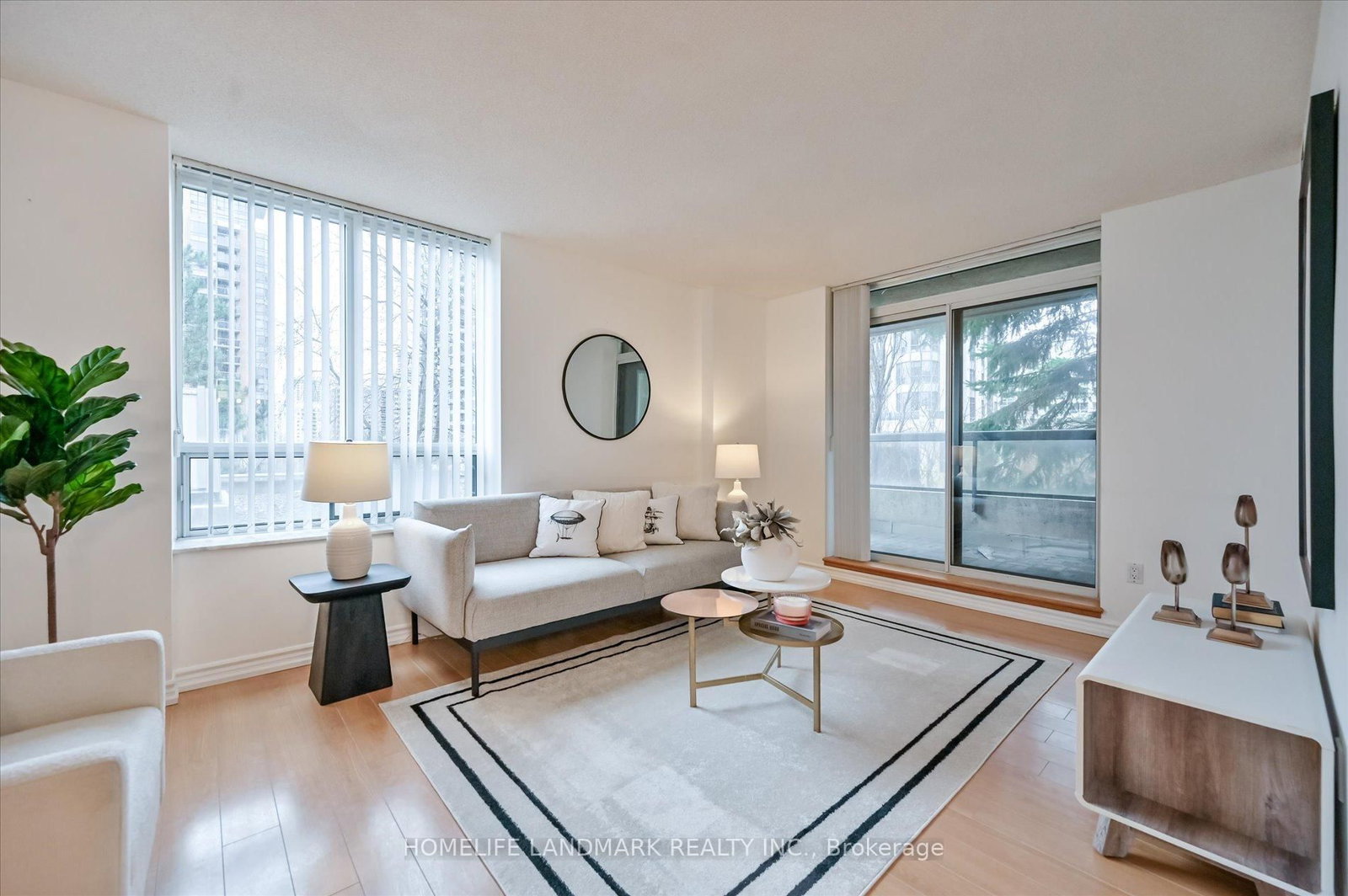 18 Sommerset Way, Unit 206 - Photo 9