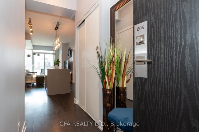 606 - 28 Avondale Avenue