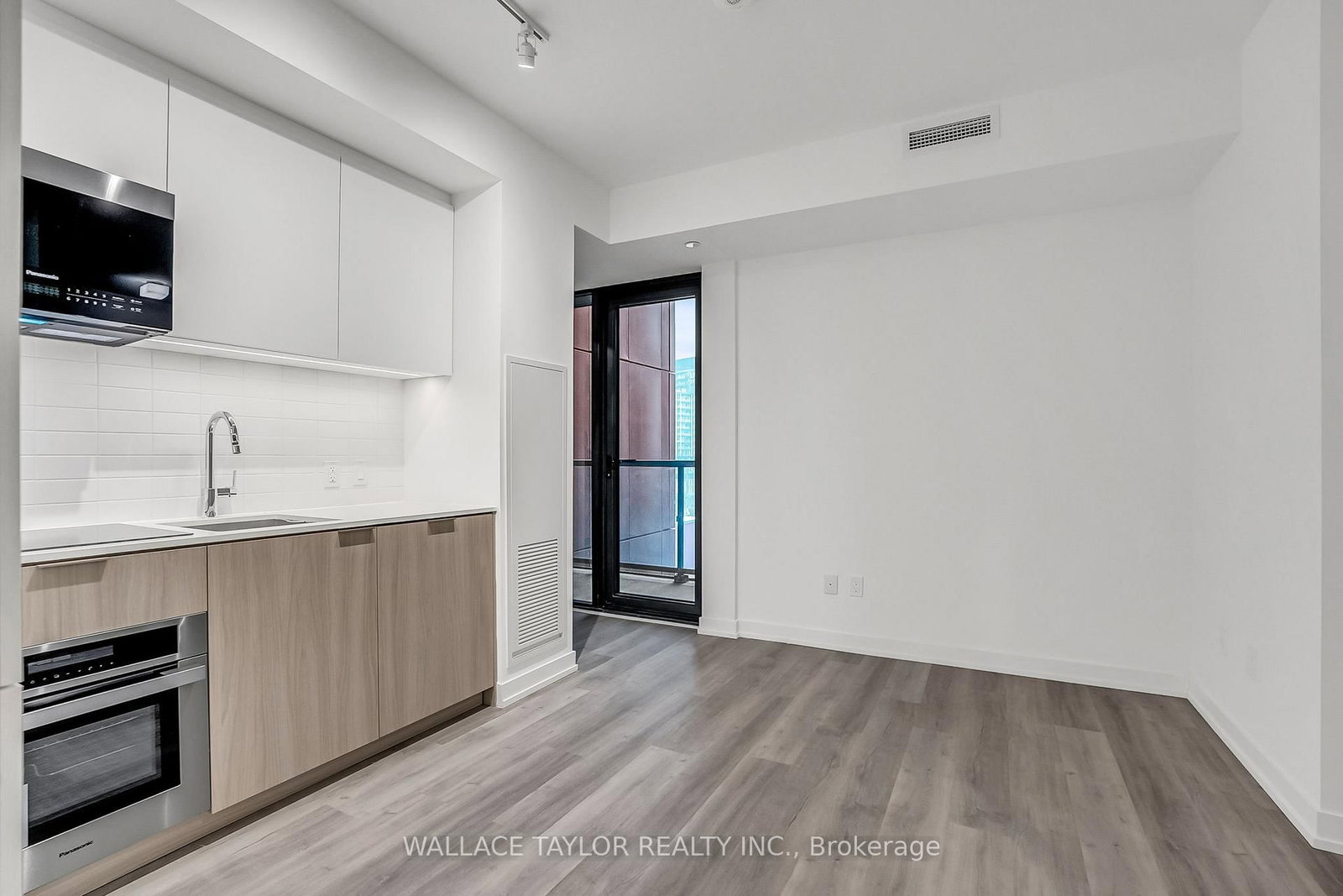 28 Eastern Avenue, Unit 823 - Photo 4