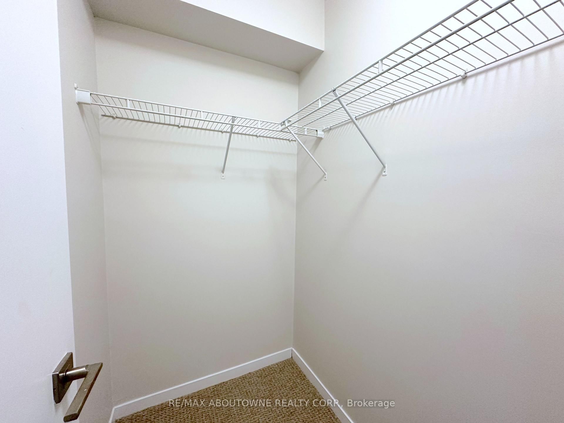 35 Valley Woods Road, Unit 513