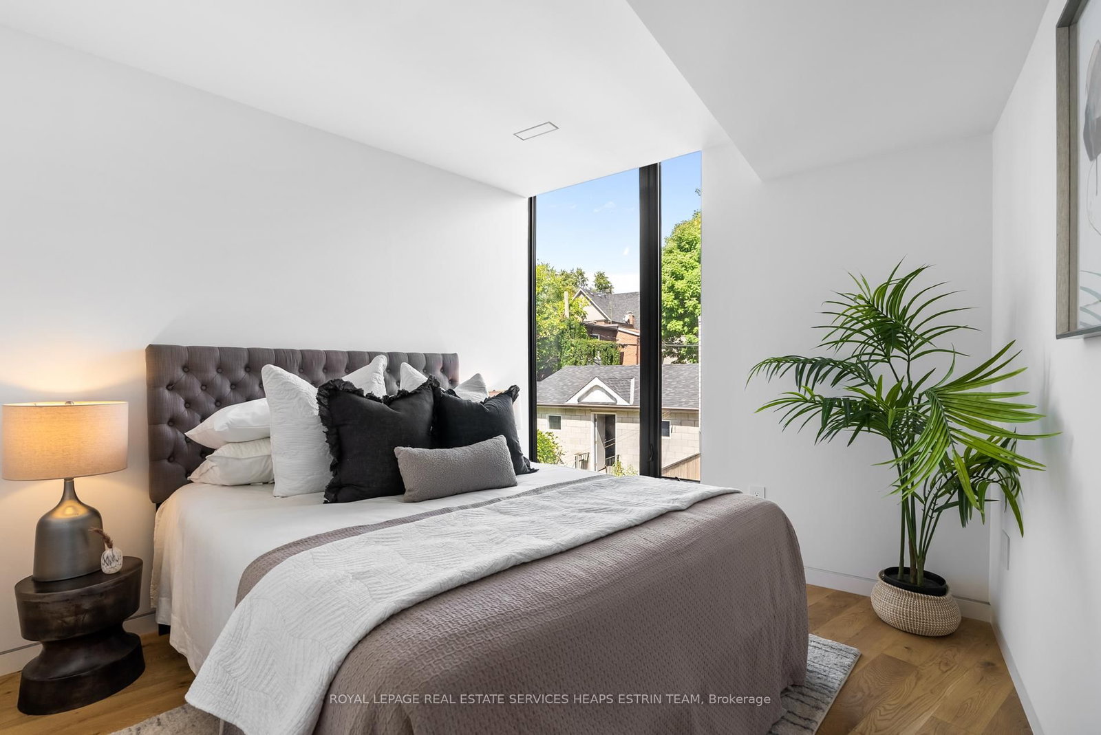 Semi-Detached House for sale at 44 Foxley Street, Toronto, Ontario, M6J 1R1 - Trinity-Bellwoods - MLS: C12899708