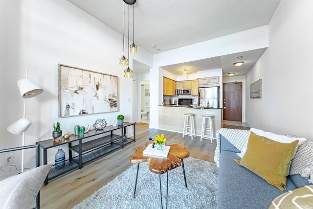 713 - 18 Kenaston Gardens