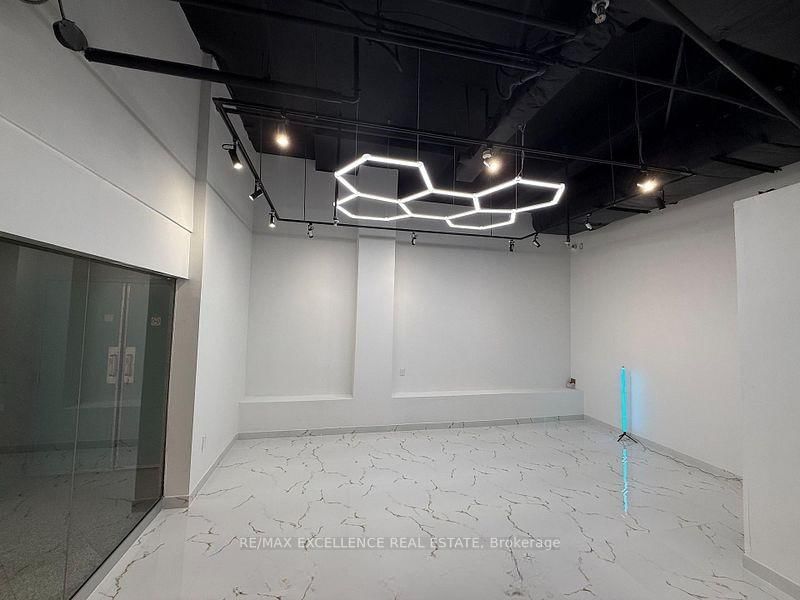 139 - 222 Spadina Ave, Toronto, M5T 3B3 | Image 2