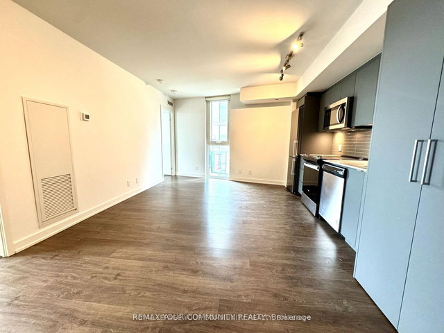 223 - 30 Tretti Way
