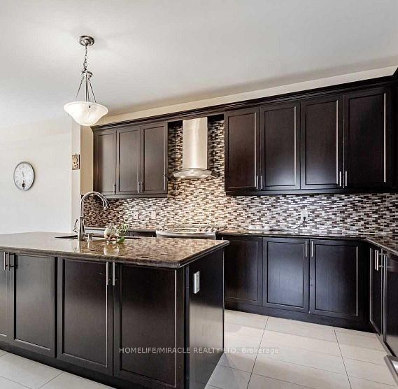 170 Maxwell St, Toronto, M3H 0B5 | Image 2