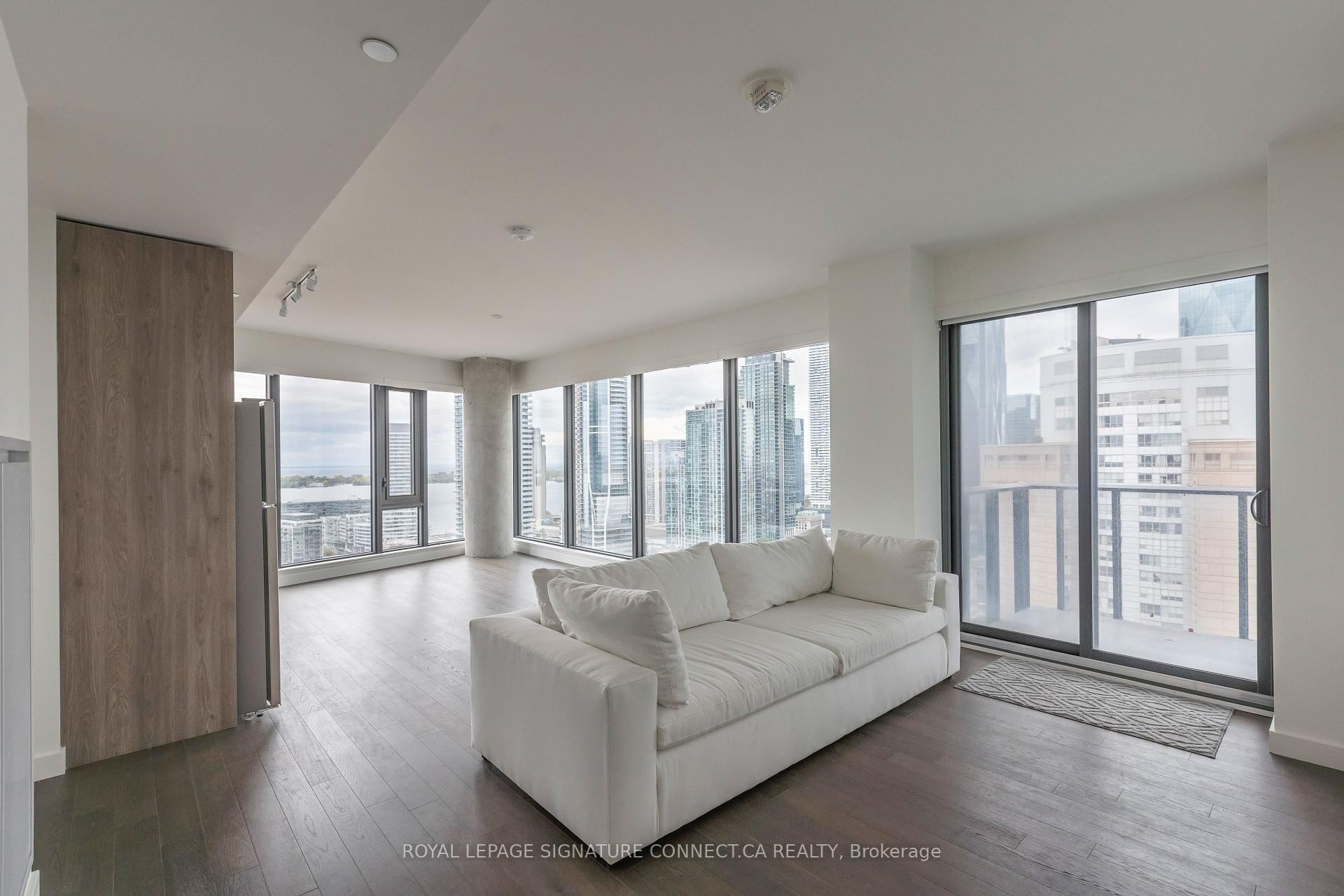 2A Church Street, Unit 2703