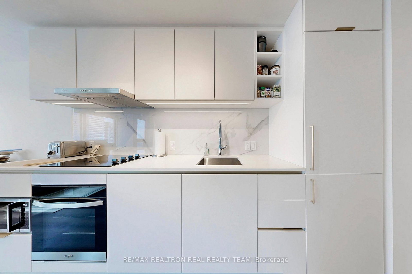 8 Wellesley Street W, Unit 4707 - Photo 10