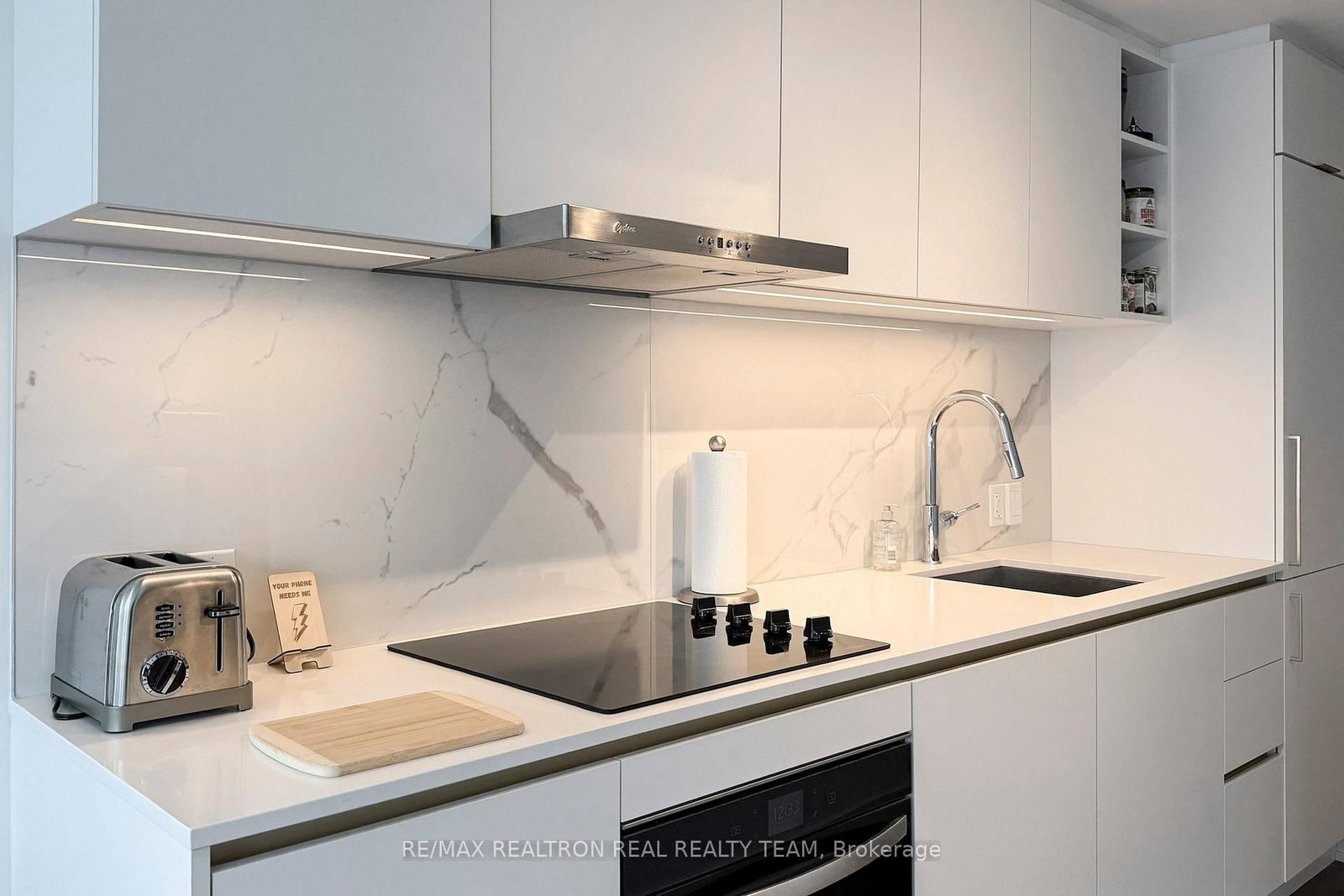 8 Wellesley Street W, Unit 4707 - Photo 11