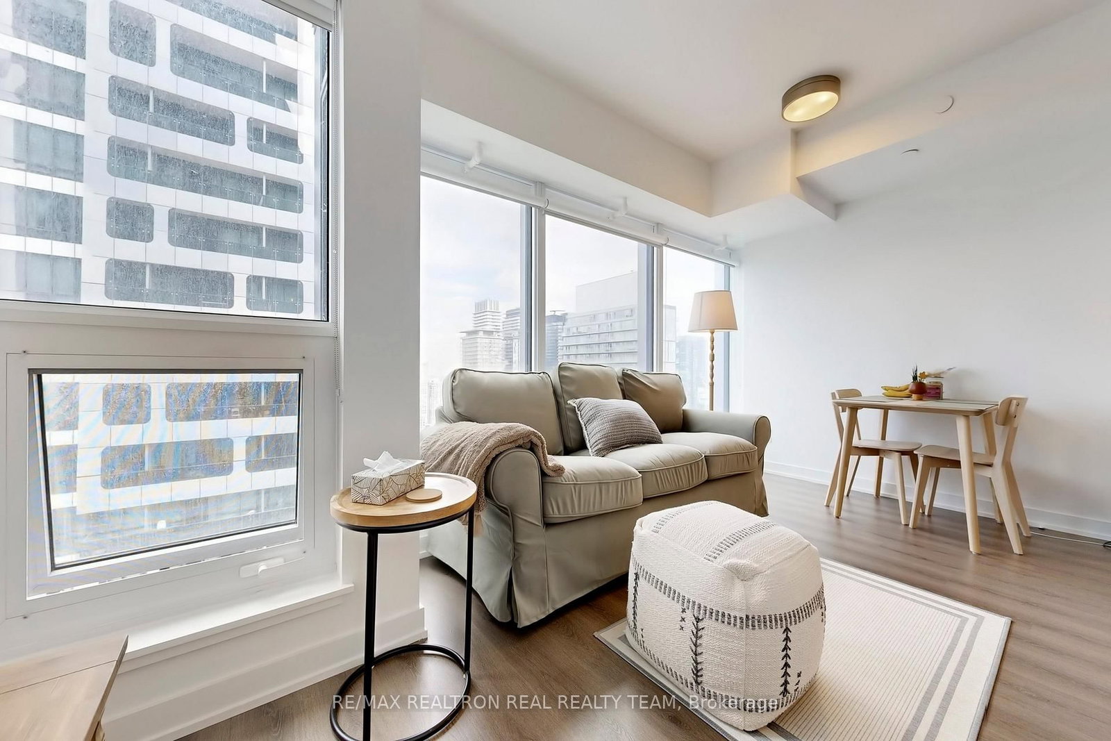 8 Wellesley Street W, Unit 4707 - Photo 14