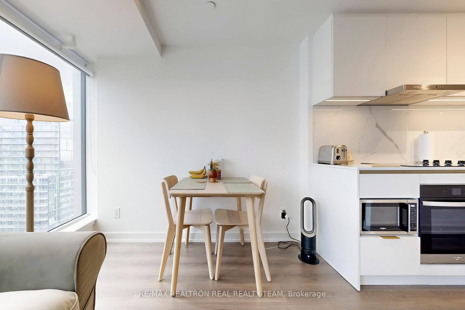 8 Wellesley Street W, Unit 4707 - Photo 16