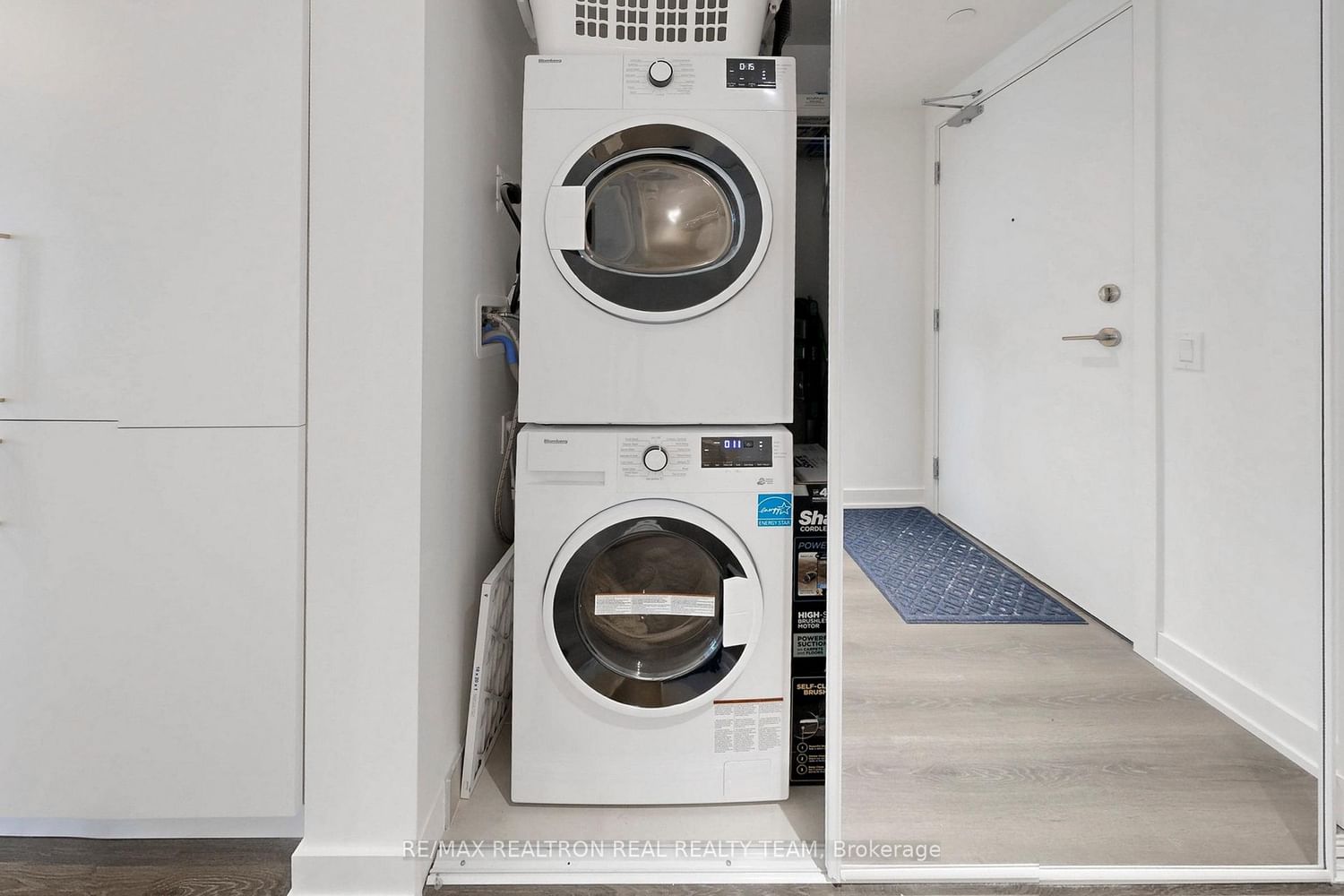 8 Wellesley Street W, Unit 4707 - Photo 22