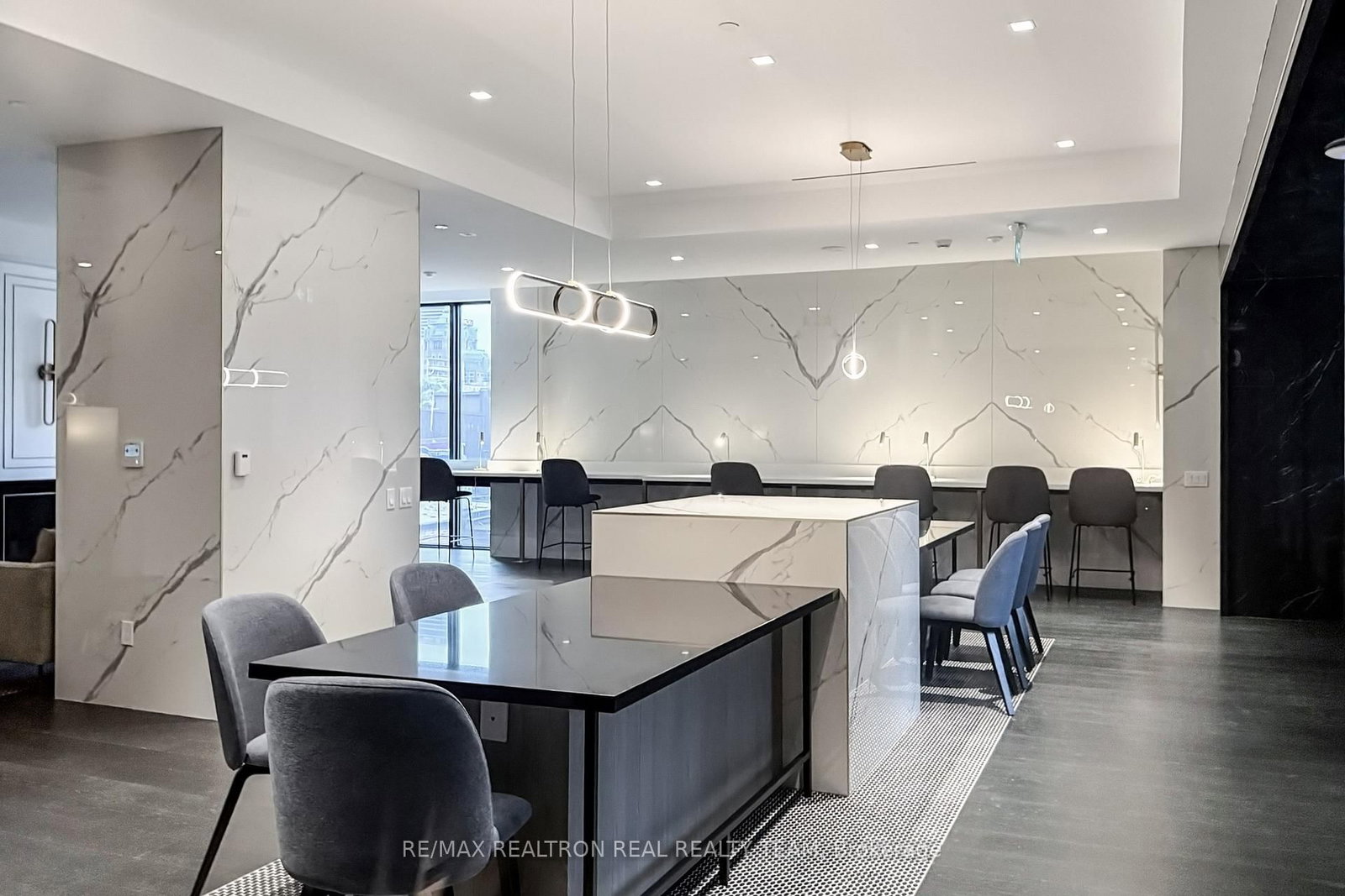 8 Wellesley Street W, Unit 4707 - Photo 31