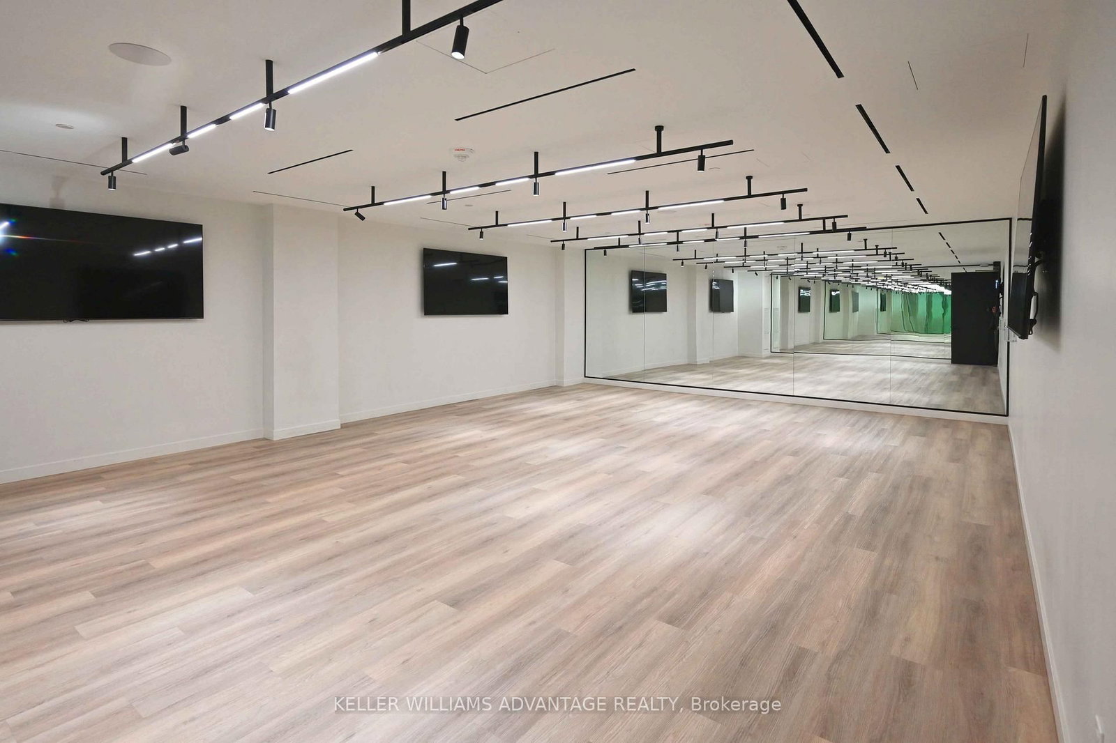 Condo for sale at 3004-117 Broadway Avenue, Toronto, Ontario, M4P 1V3 - Mount Pleasant West - MLS: C12901496