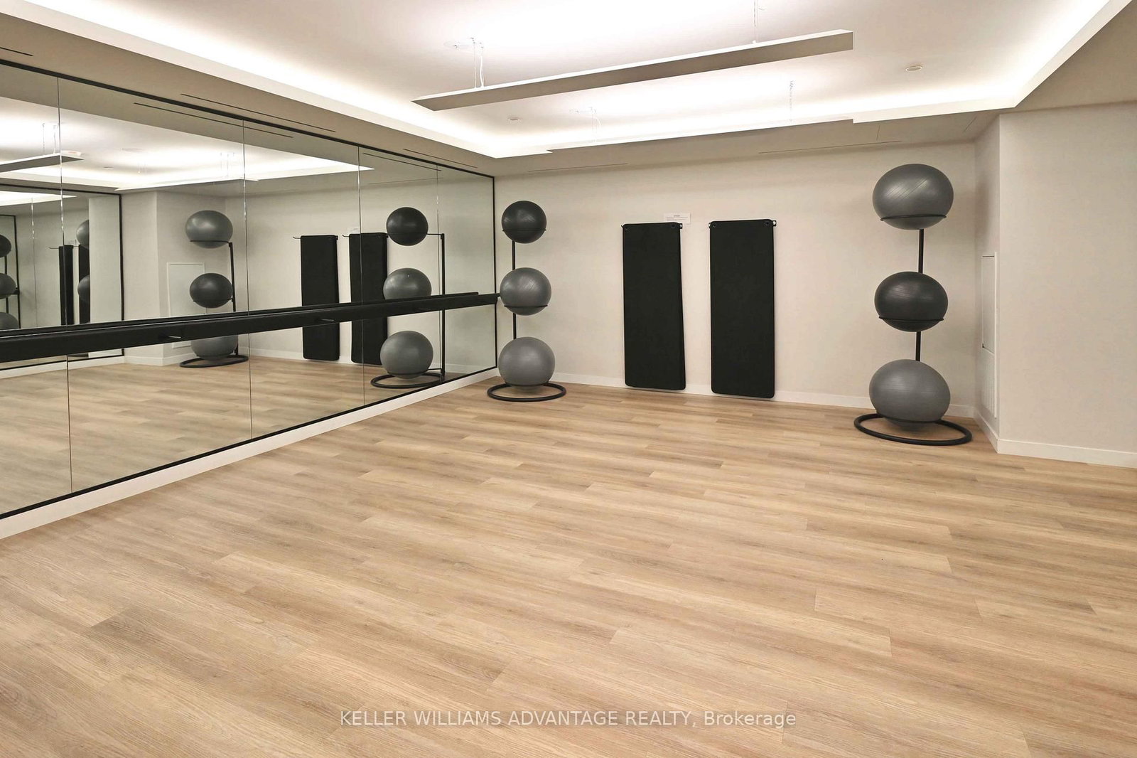 Condo for sale at 3004-117 Broadway Avenue, Toronto, Ontario, M4P 1V3 - Mount Pleasant West - MLS: C12901496