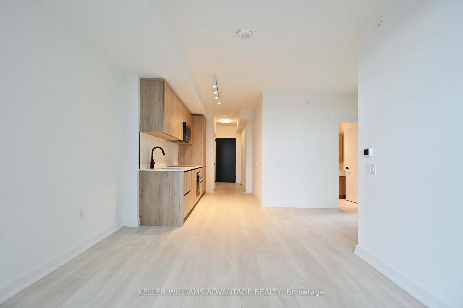 Condo for sale at 3004-117 Broadway Avenue, Toronto, Ontario, M4P 1V3 - Mount Pleasant West - MLS: C12901496