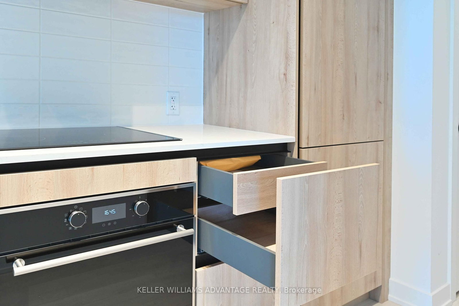 Condo for sale at 3004-117 Broadway Avenue, Toronto, Ontario, M4P 1V3 - Mount Pleasant West - MLS: C12901496