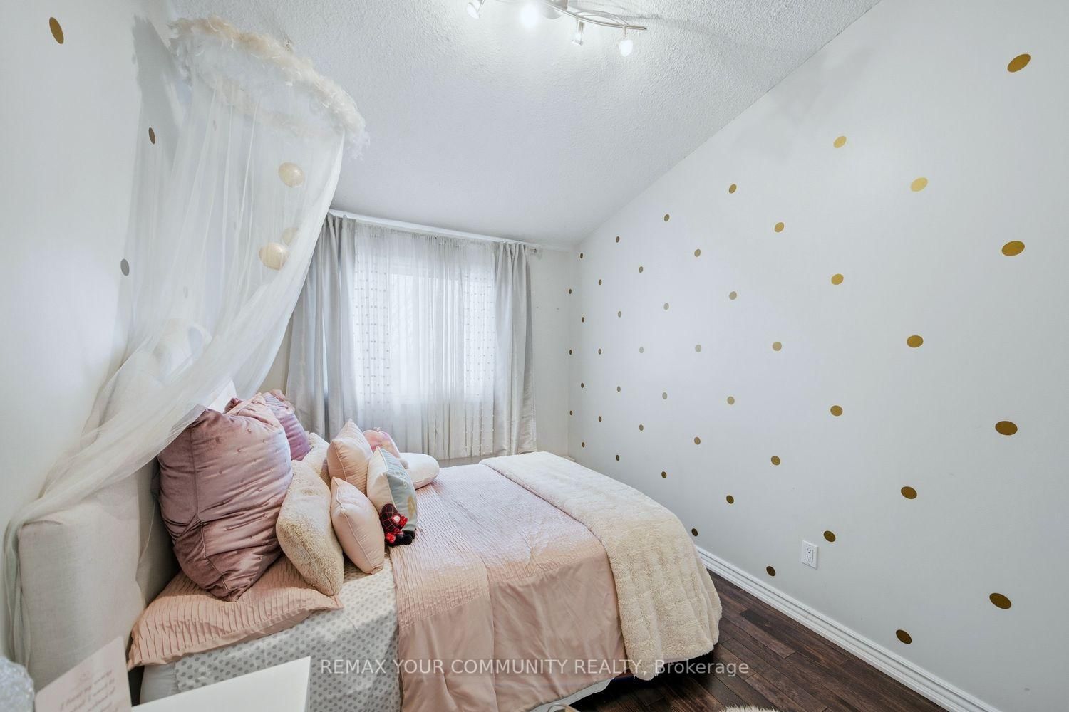 Townhouse for sale at 25 Cheryl Shepway Crescent, Toronto, Ontario, M2J 4R5 - Don Valley Village - MLS: C12901626