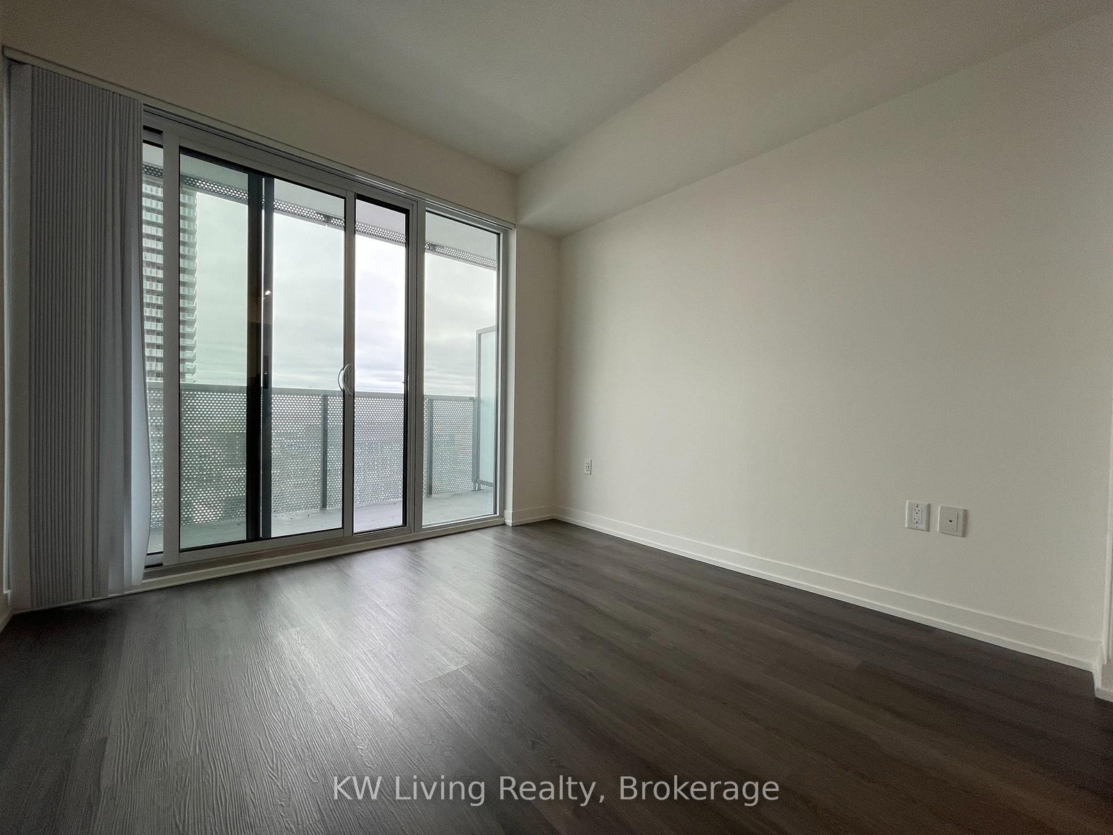 138 Downes Street, Unit 2506 - Photo 4