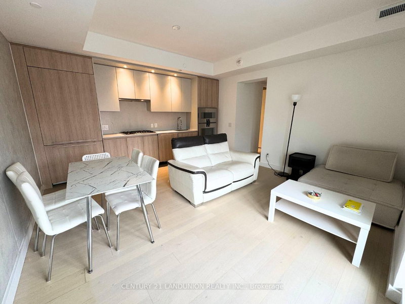 1401 - 81 Wellesley St E, Toronto, M4Y 0C5 | Image 2