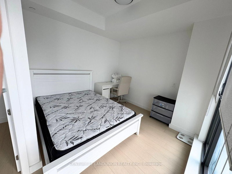 1401 - 81 Wellesley St E, Toronto, M4Y 0C5 | Image 3