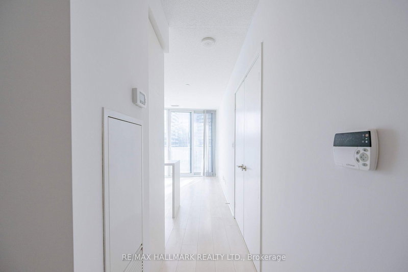 2907 - 100 Harbour St, Toronto, M5J 0C3 | Image 2