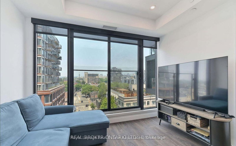 home for lease on 718-505 Richmond Street W