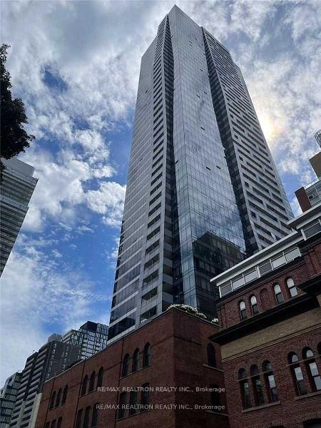 home for lease on 3209-5 St Joseph Street