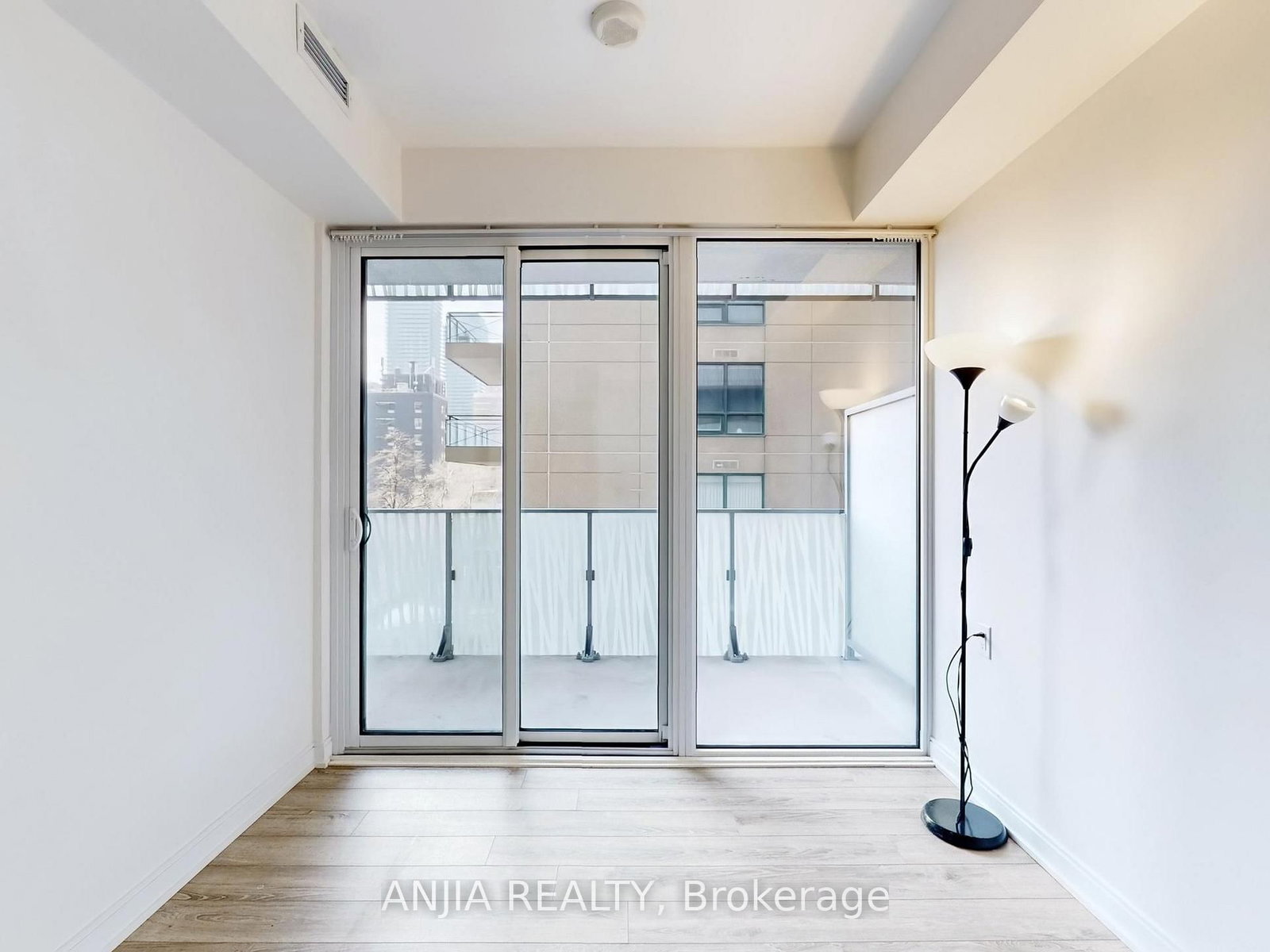 42 Charles Street E, Unit 504 - Photo 13