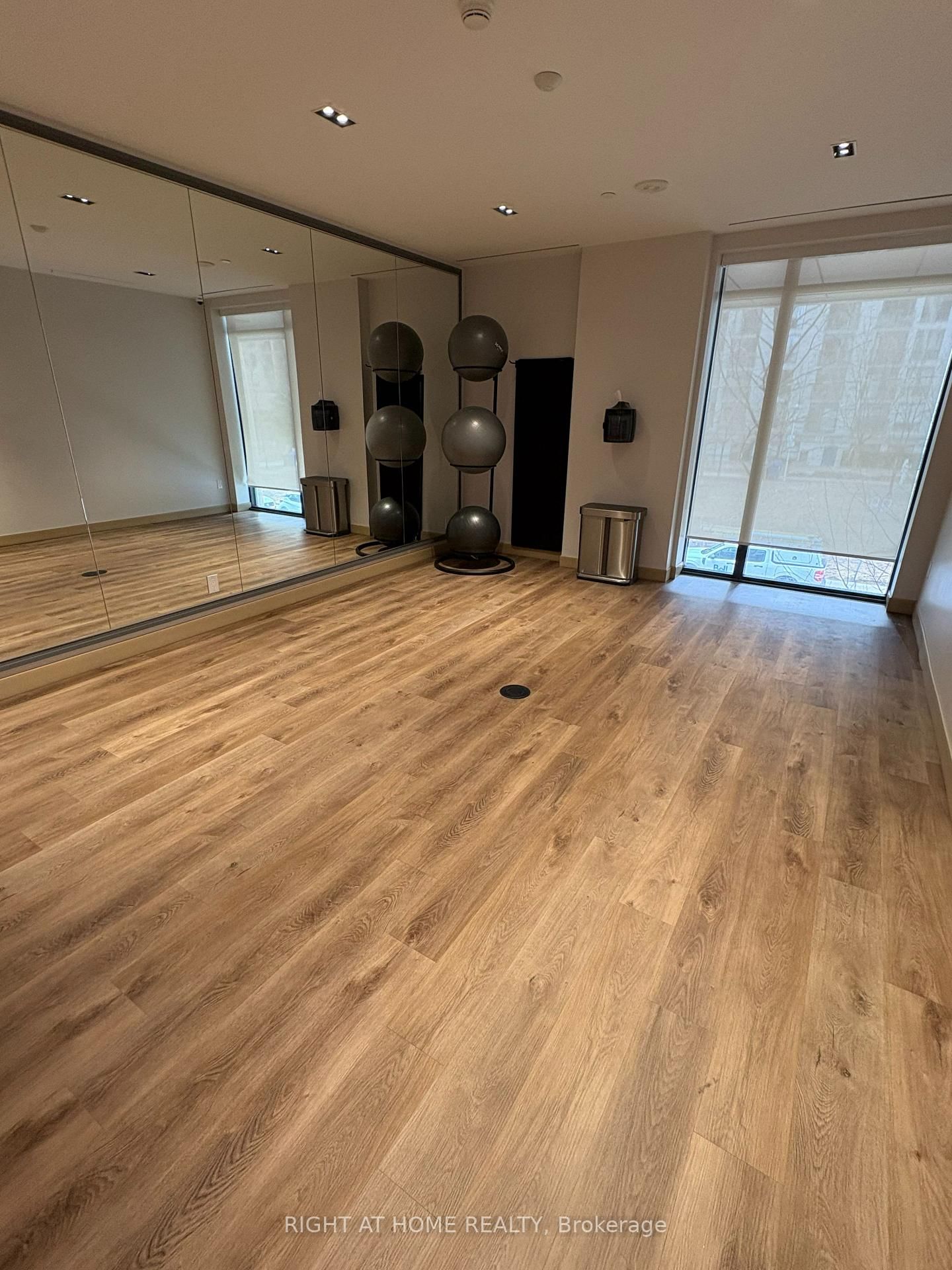 Condo for lease at 2404-65 Mutual Street, Toronto, Ontario, M5B 0E5 - Church-Yonge Corridor - MLS: C12902172