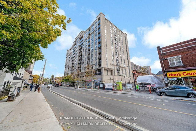 709 - 225 Wellesley Street E