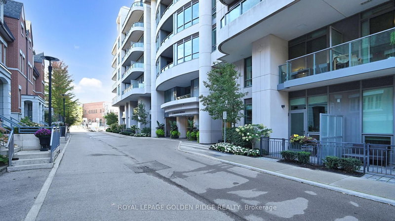 224 - 377 Madison Ave, Toronto, M4V 3E1 | Image 2