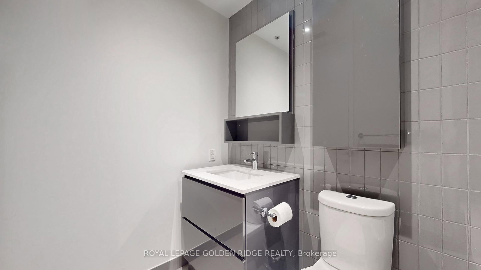 Condo for sale at 224-377 Madison Avenue, Toronto, Ontario, M4V 3E1 - Casa Loma - MLS: C12902816