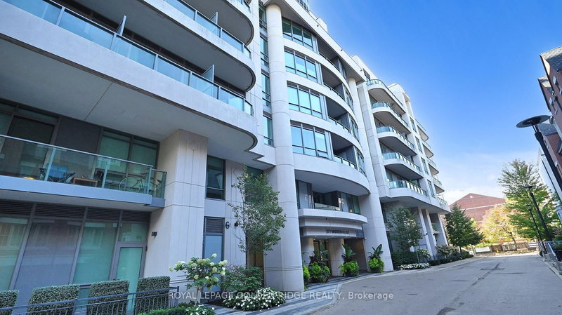 224 - 377 Madison Ave, Toronto, M4V 3E1 | Image 3