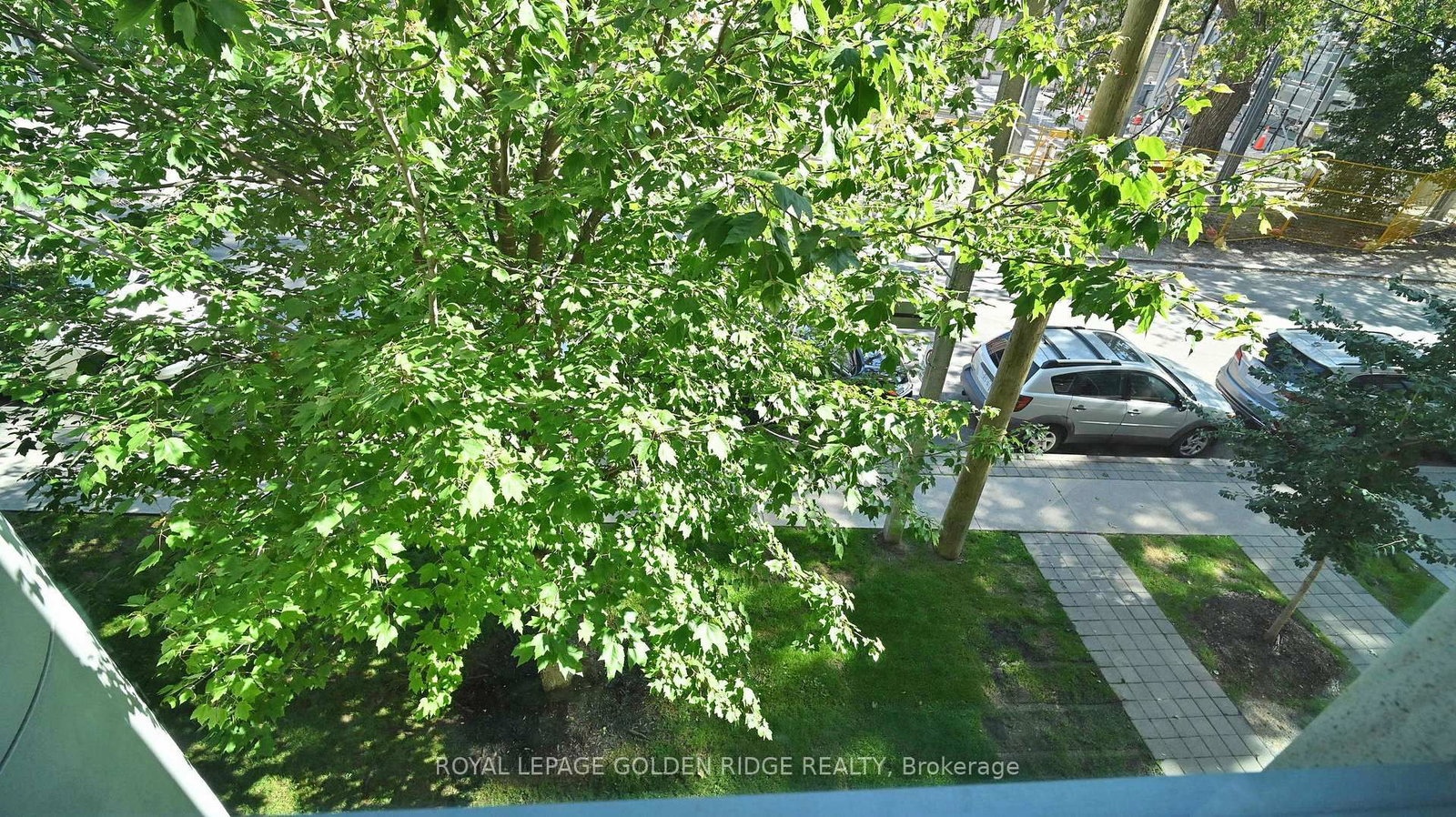 Condo for sale at 224-377 Madison Avenue, Toronto, Ontario, M4V 3E1 - Casa Loma - MLS: C12902816