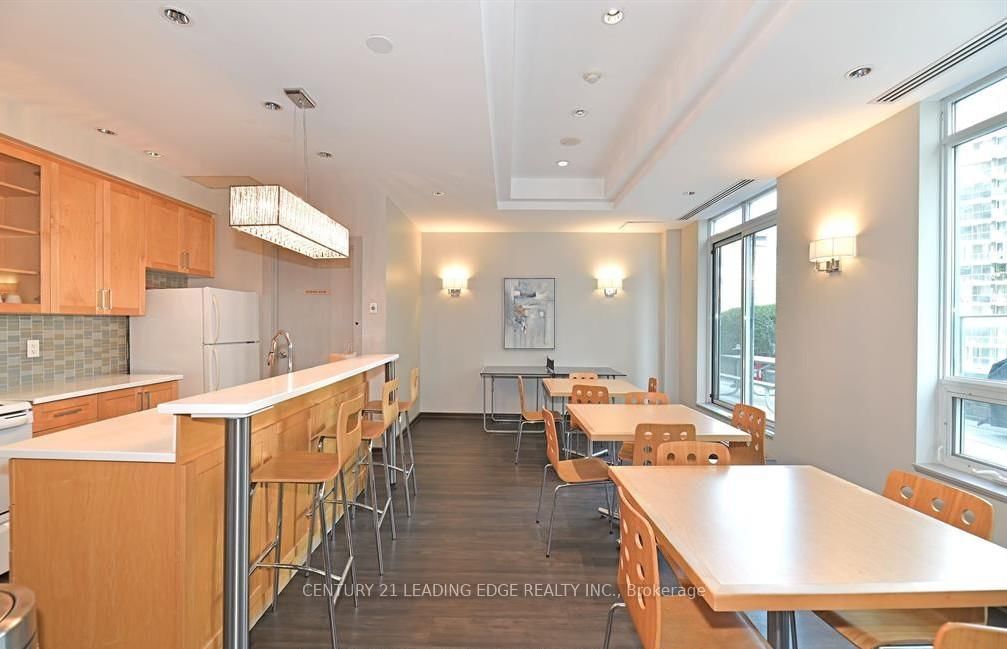 Condo for sale at 1012-212 Eglinton Avenue, Toronto, Ontario, M4P 0A3 - Mount Pleasant West - MLS: C12903620