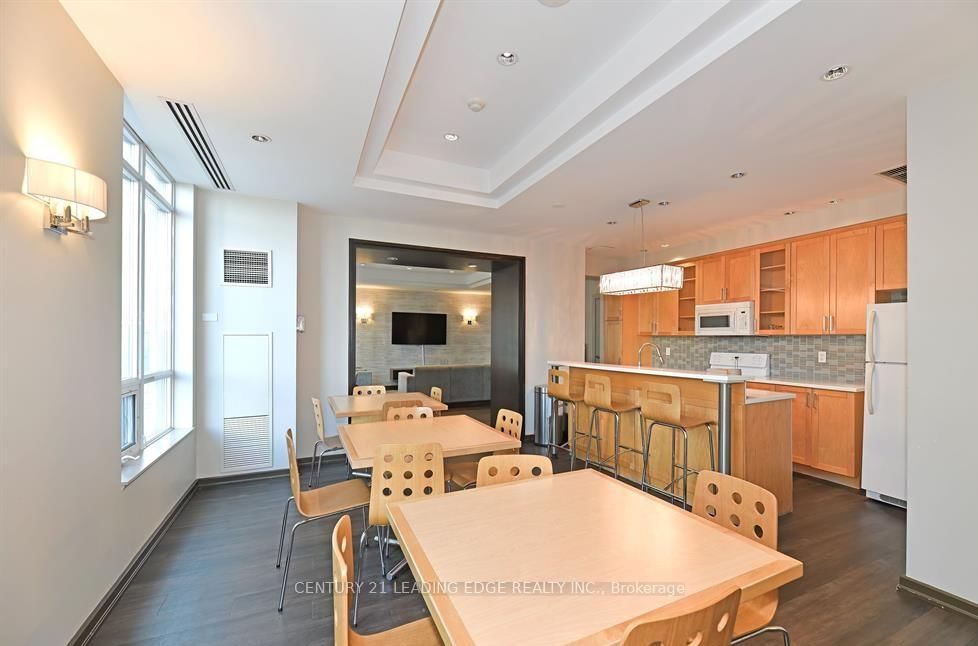 Condo for sale at 1012-212 Eglinton Avenue, Toronto, Ontario, M4P 0A3 - Mount Pleasant West - MLS: C12903620